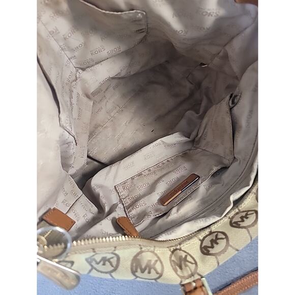 Michael Kors MK Beige & Brown Tote – Classic Shoulder Bag – Tons of Pockets - Picture 14 of 16